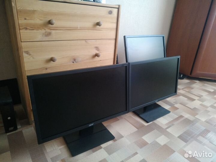 Монитор для компьютера 22