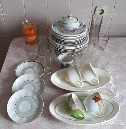 Постельное посуда и другое для дома и дачи