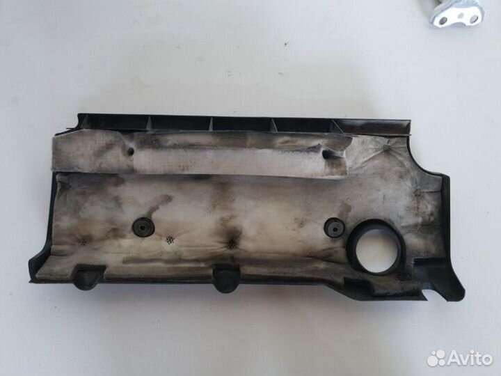 Крышка двигателя Toyota Camry V40/V45