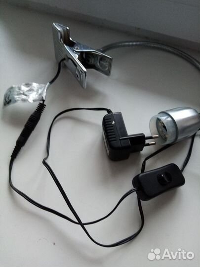 Лампа настольная