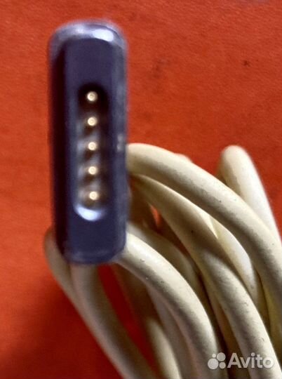 Два оригинальных блока питания Apple одним лотом