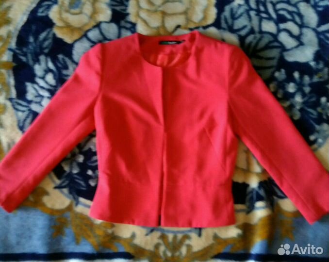 Малиновый пиджак