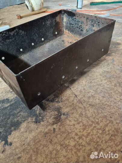 Мангал с крышкой