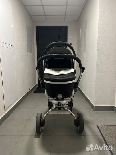 Прогулочная коляска зимняя