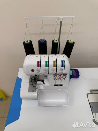 Швейная машина jack f4