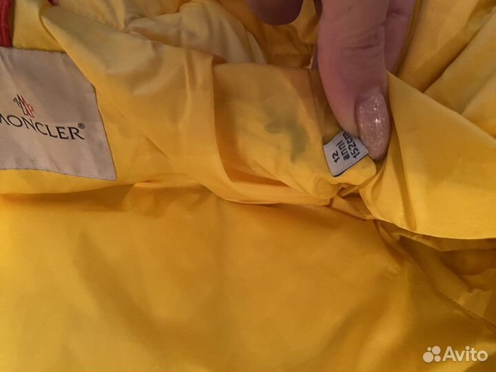 Пуховик Moncler оригинал 152 на 12 лет
