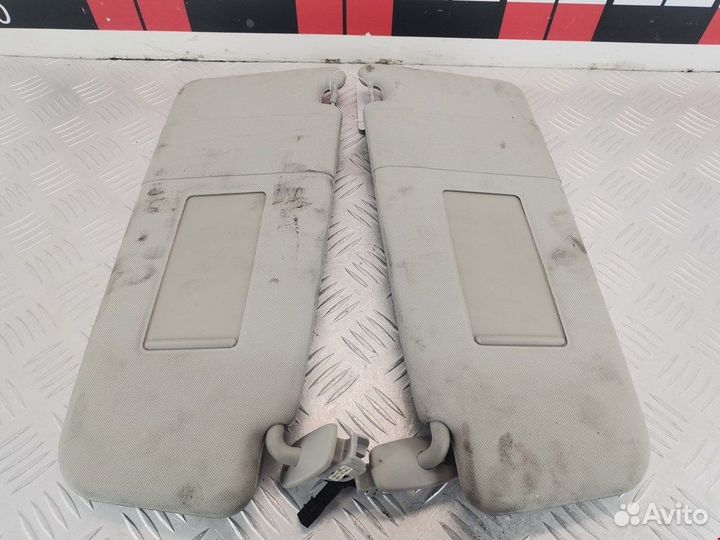 Козырек солнцезащитный для Audi A6 C5 4B08575516S9