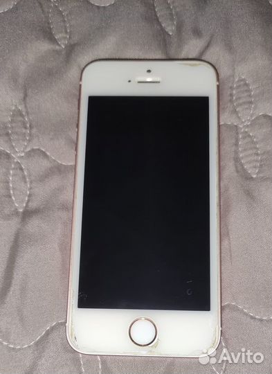 Телефон iPhone se 2020