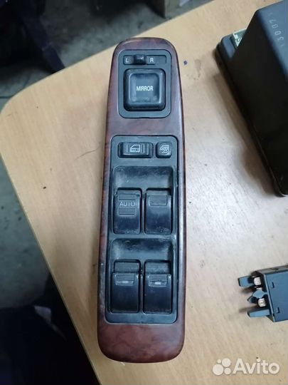 Блок управления стеклоподъёмниками byd flaer 2