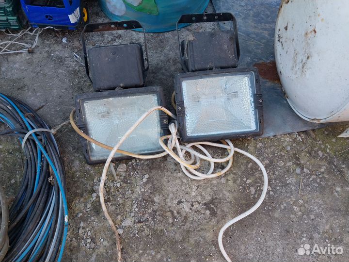 Прожектор бу