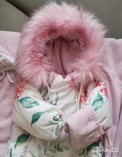 Комплект на выписку для девочки