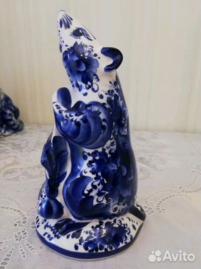 Гжель, коллекционная фигурка мышь 24 см