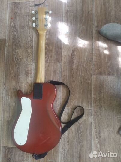 Электрогитара