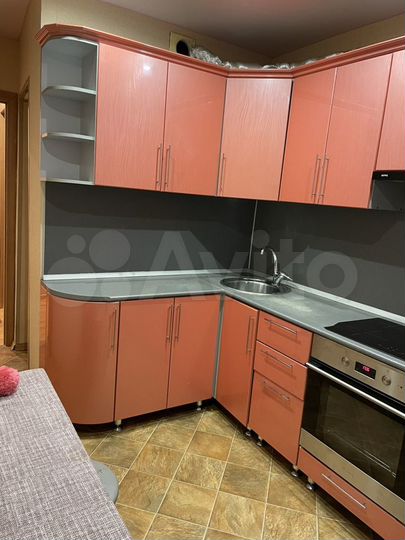 2-к. квартира, 73 м², 3/9 эт.