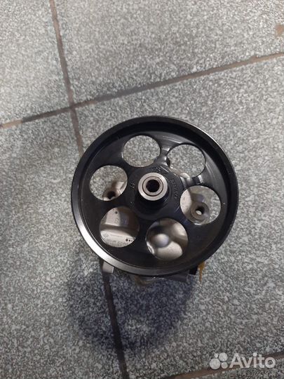 Насос гур Renault Duster