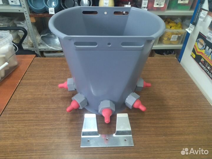 Поилка для козлят, ягнят