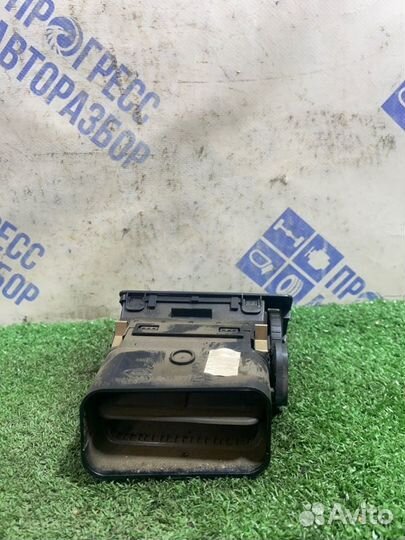 Дефлектор обдува передний левый Ford C-Max