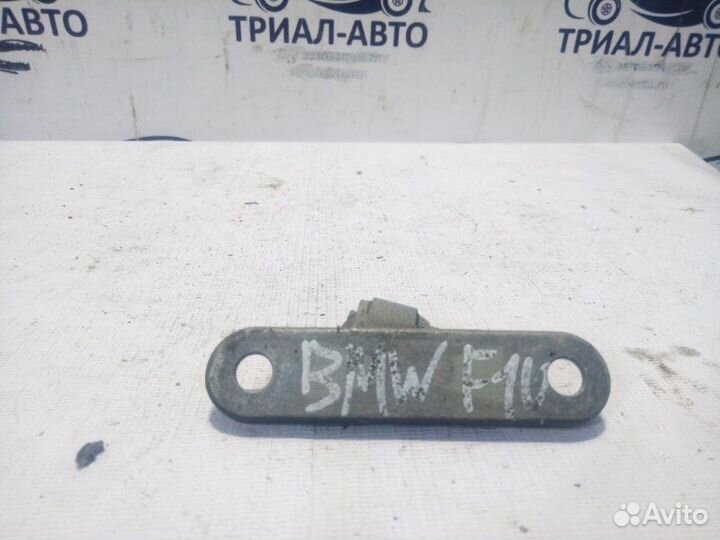 Петля двери BMW F10