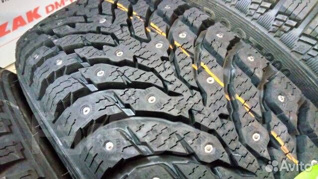 Nokian Tyres Hakkapeliitta 9 215/60 R16