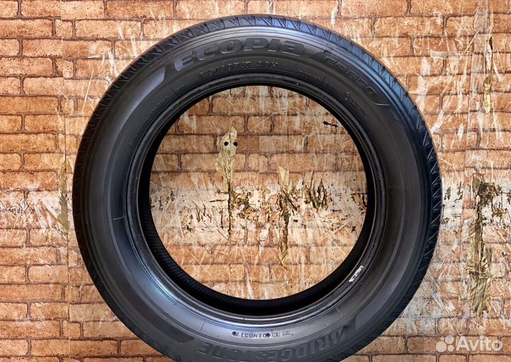 Bridgestone Ecopia EP850 215/60 R17