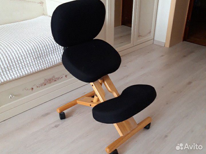 Коленный стул KWO2B