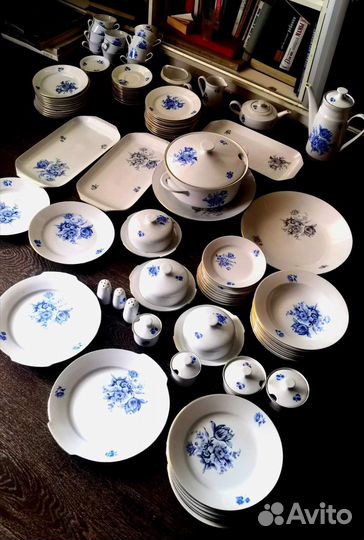 Столовый + чайный сервиз на 12 персон гдр