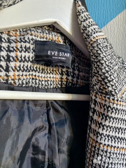 Пальто утепленное 44 из Южной Кореи