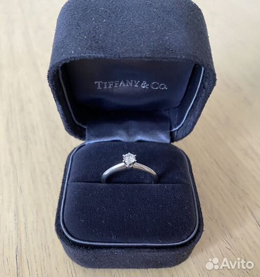Помолвочное кольцо Tiffany Setting