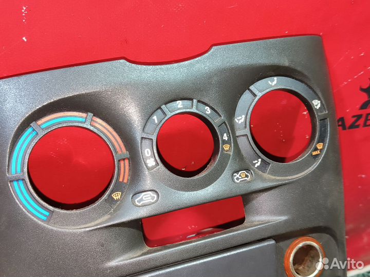 Накладка на торпедо Fiat Punto II