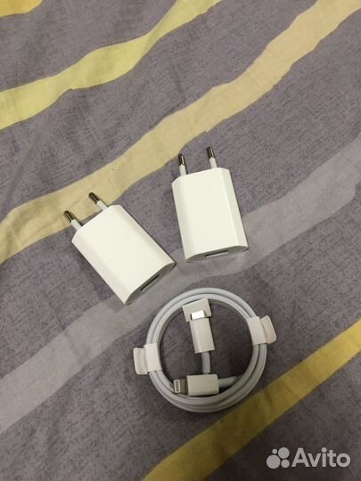 Зарядное устройство на iPhone оригинал