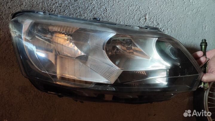 Фара правая передняя арт. 5JB941016