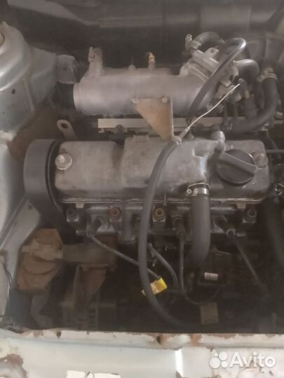 Двигатель 2110