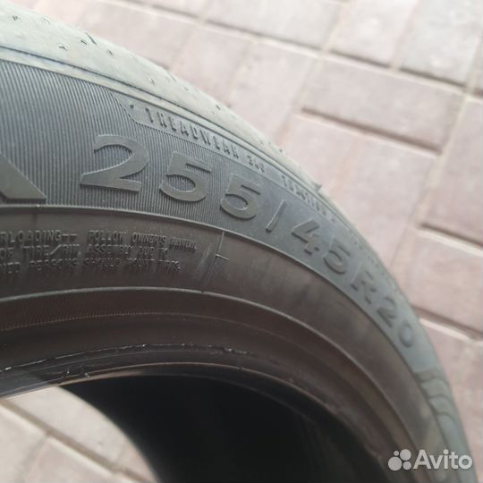 Goodyear EfficientGrip 255/45 R20