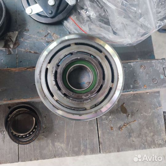 Компрессор кондиционера Nissan terrano 2015