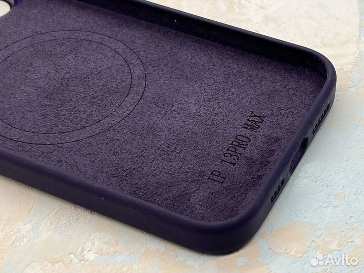 Чехол на iPhone 13, 14, 15