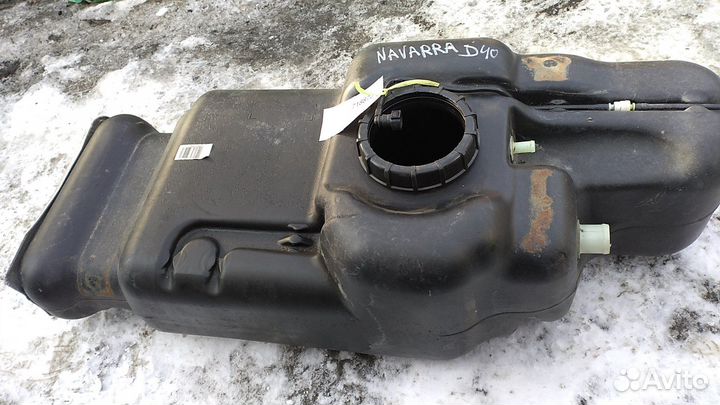 Бак топливный Navara (D40)
