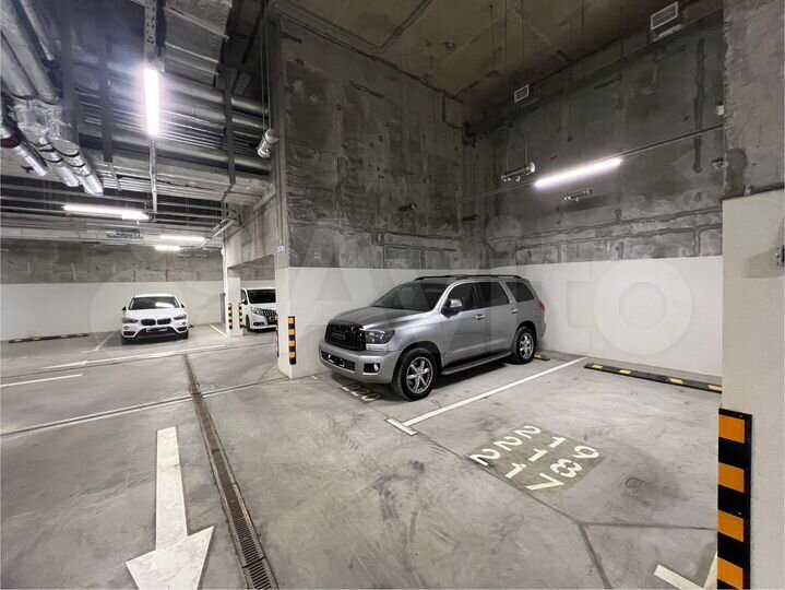 Машиноместо, 14 м²