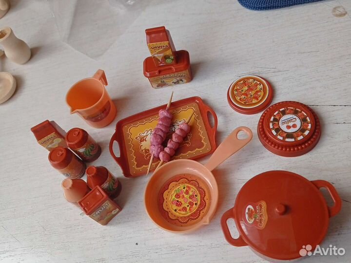 Посуда для кукольного домика