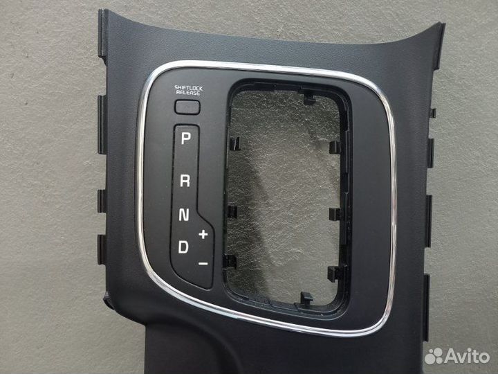 Накладка консоли Kia Ceed 2 2015