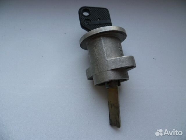 Личинка к замку.Ручки рубин, металл,новые