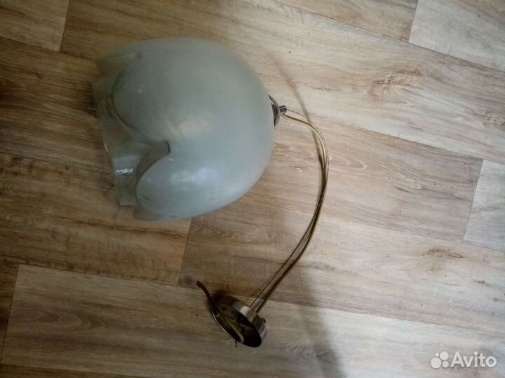 Светильник потолрчный