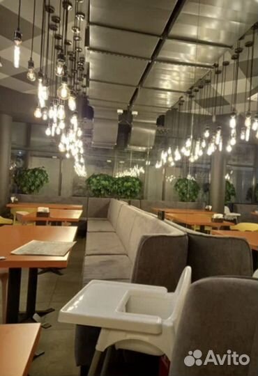 Официант в Grill&Pizza