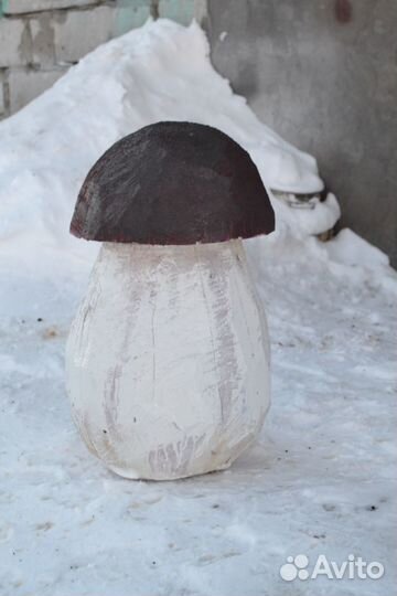 Фигуры из дерева