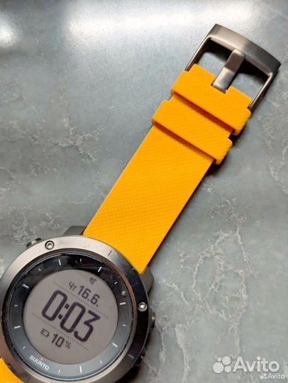 Часы suunto traverse