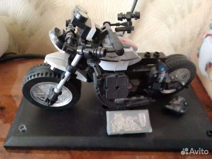 Мотоцикл из lego