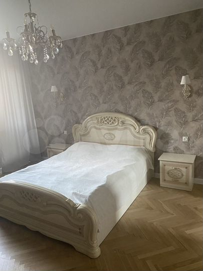 3-к. квартира, 105 м², 3/5 эт.