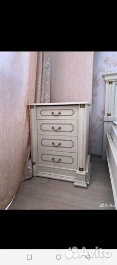 Спальный гарнитур