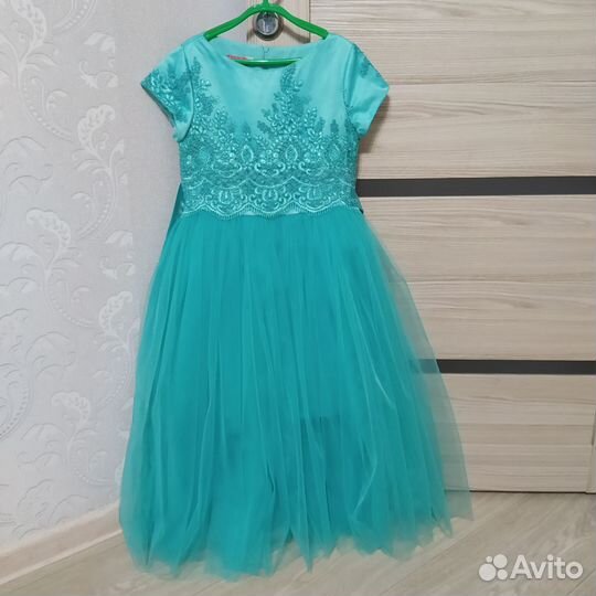 Нарядное платье для девочки