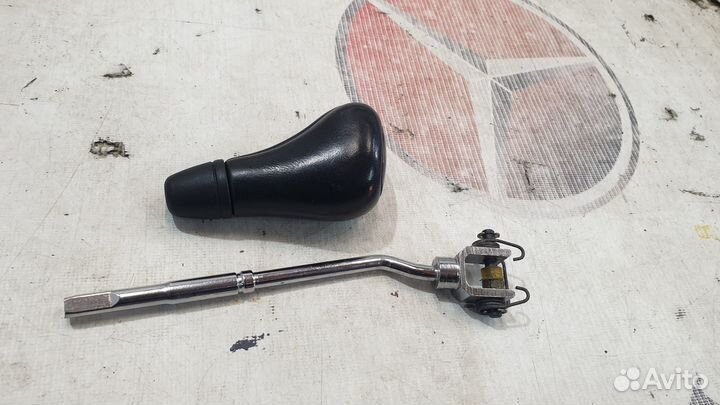 Рычаг селектора АКПП на Mercedes-Benz W140