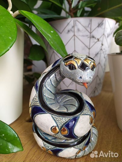 Статуэтка Змея символ 2025 года с золотом/платиной